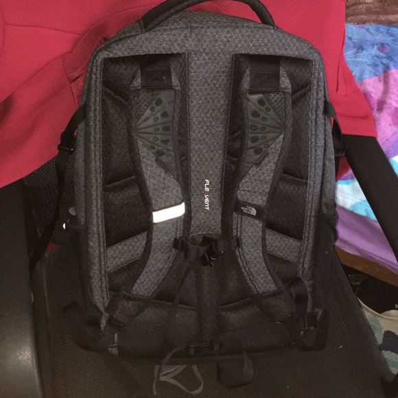 NEW the north face recon backpack - Picture 4 of 4